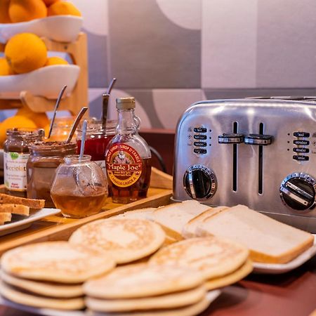 Hotel Ibis Styles Paris Montmartre Batignolles Esterno foto