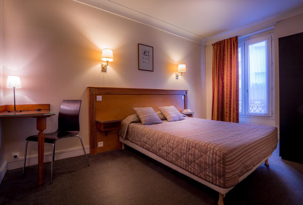 Hotel Ibis Styles Paris Montmartre Batignolles Esterno foto