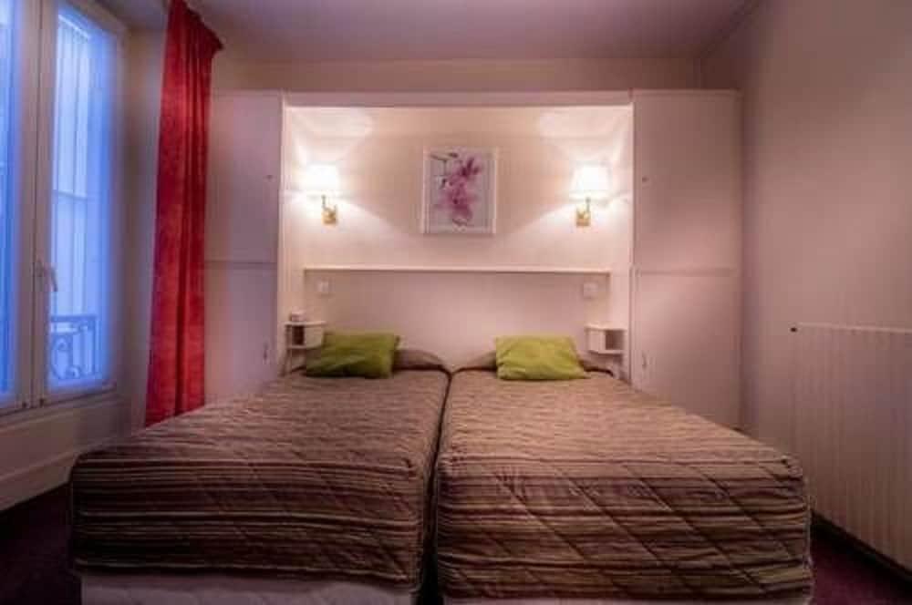 Hotel Ibis Styles Paris Montmartre Batignolles Esterno foto