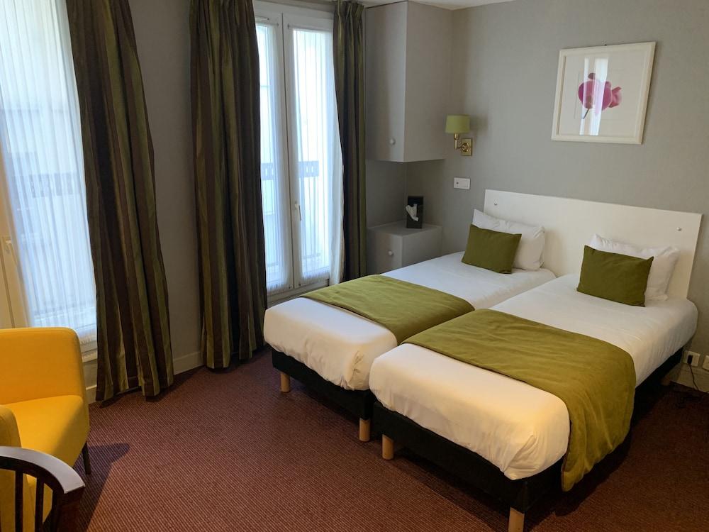 Hotel Ibis Styles Paris Montmartre Batignolles Esterno foto