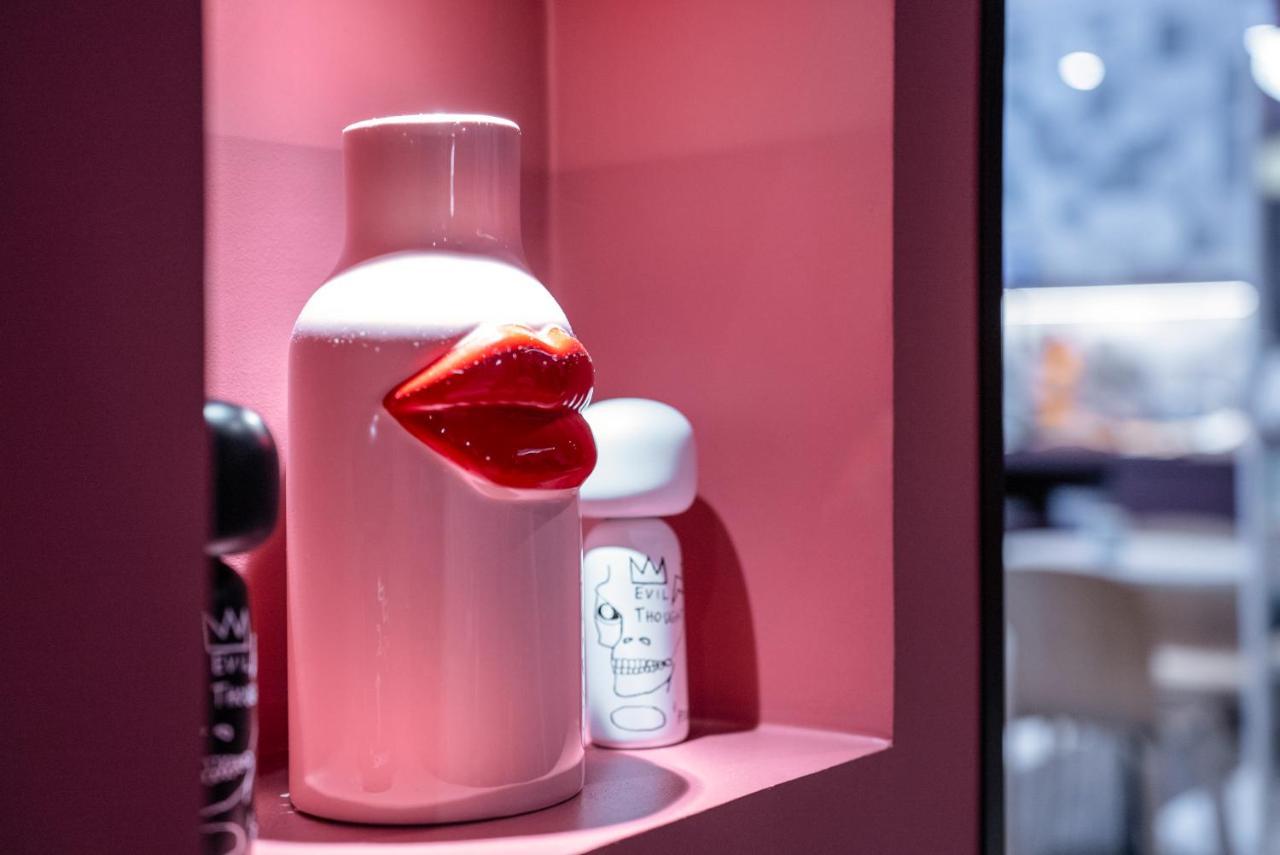 Hotel Ibis Styles Paris Montmartre Batignolles Esterno foto