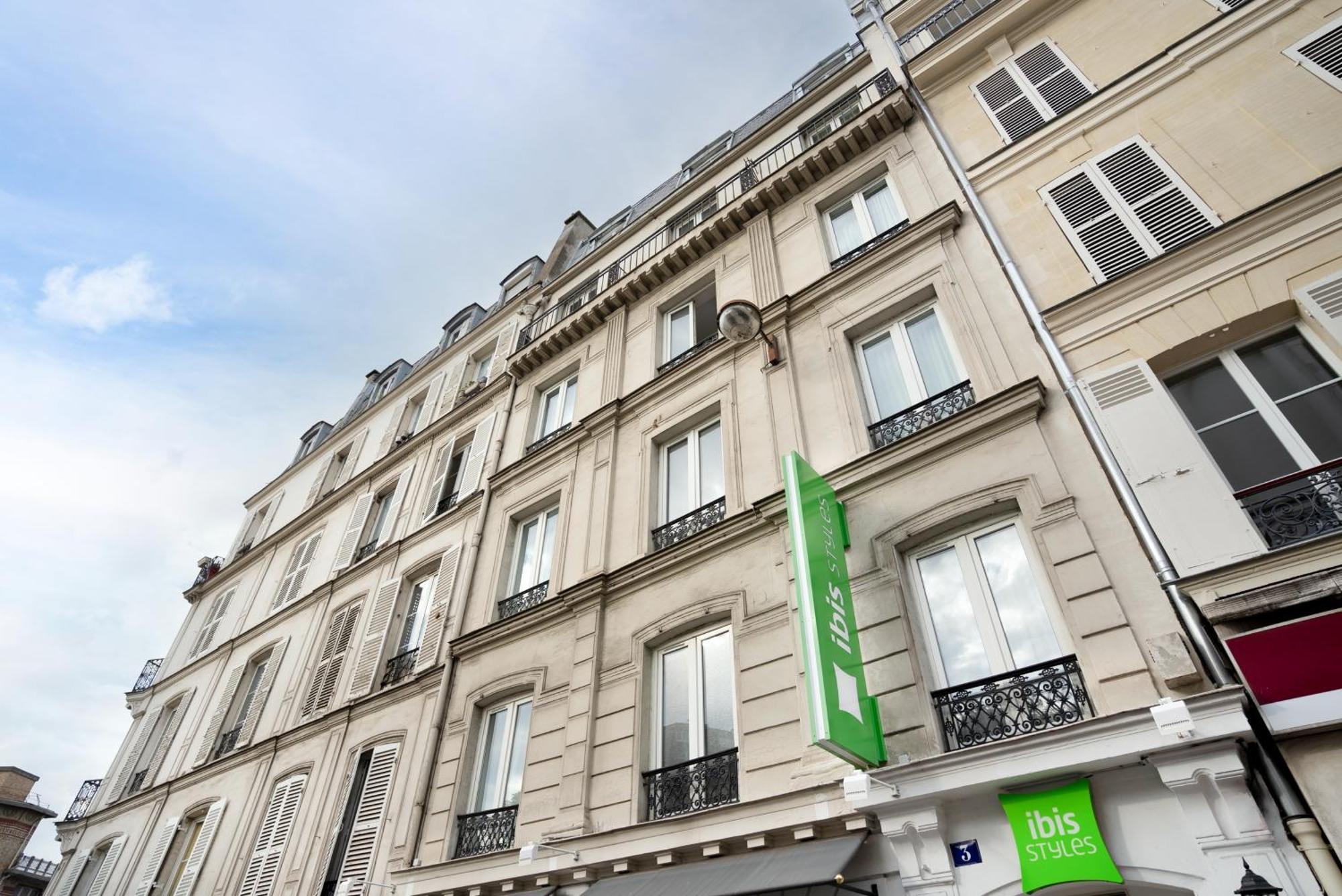 Hotel Ibis Styles Paris Montmartre Batignolles Esterno foto