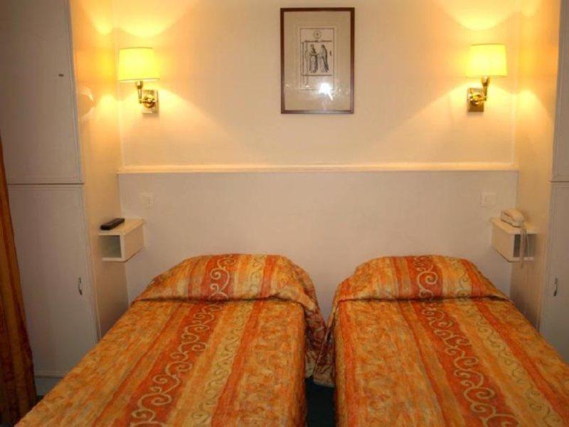 Hotel Ibis Styles Paris Montmartre Batignolles Esterno foto